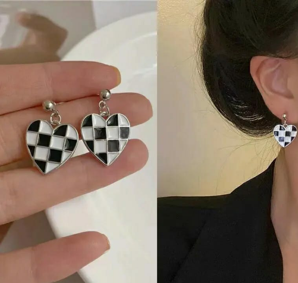 Gold dangle Earrings