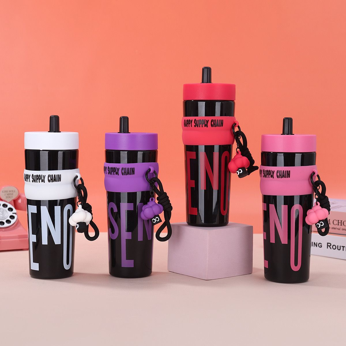 Outdoors Sports Large-capacity Straw Cup Portable
950 ml